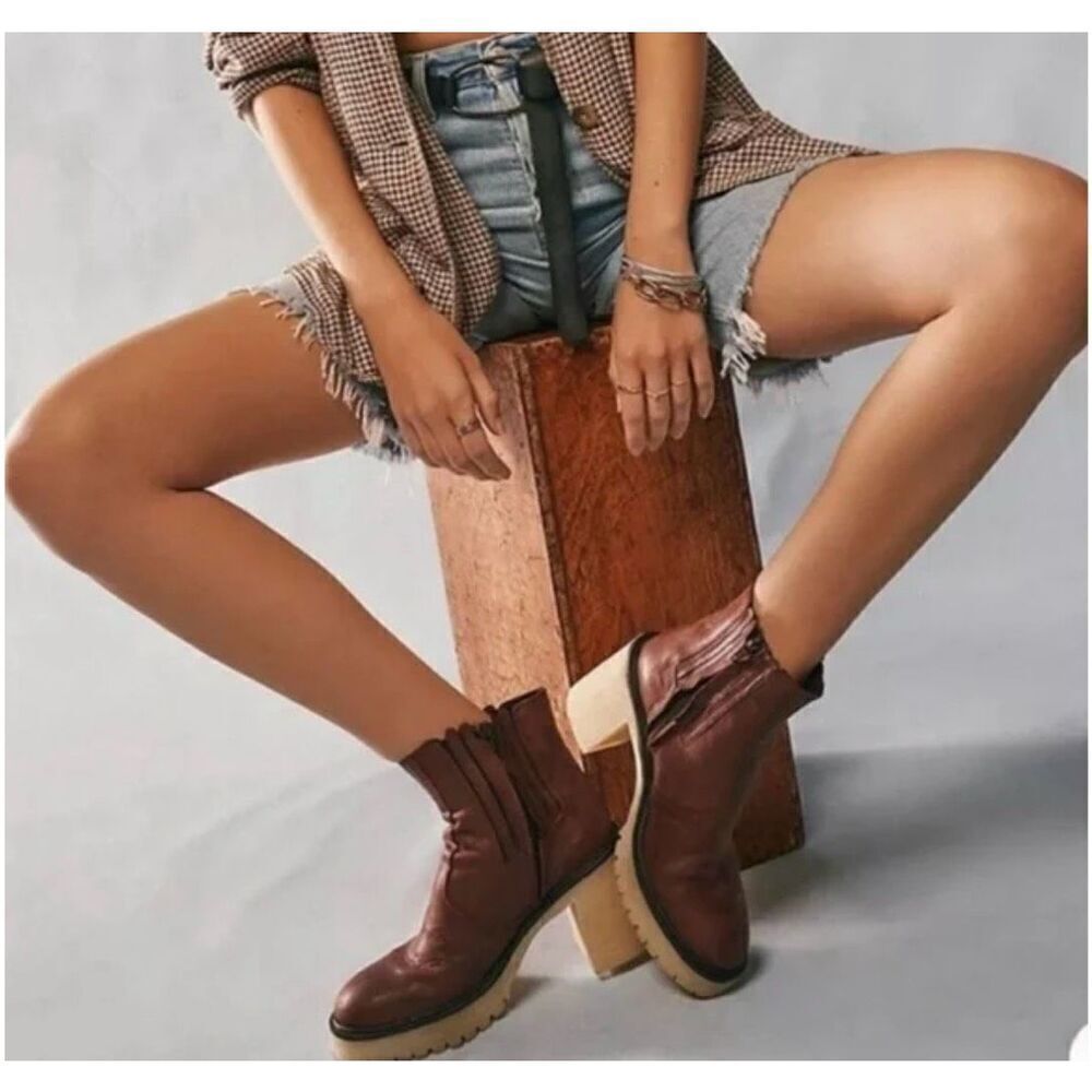 Free People James Chelsea Lug Sole Boot in Cherry Chocolate Sz 10 NWOT